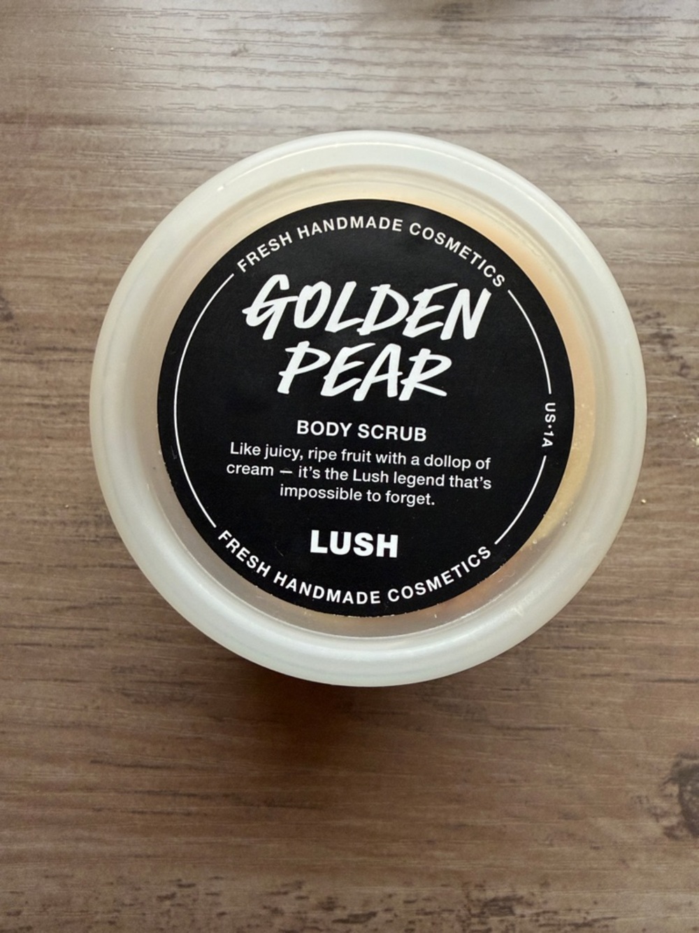 New LUSH Golden Pear Body Scrub (4.7 oz)